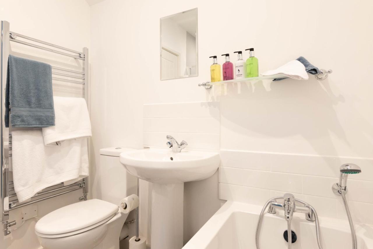 Caer Fedwen Barns Clwyd Cottage Two Bed, Barn Conversion With Private Hot Tub Bodfari エクステリア 写真